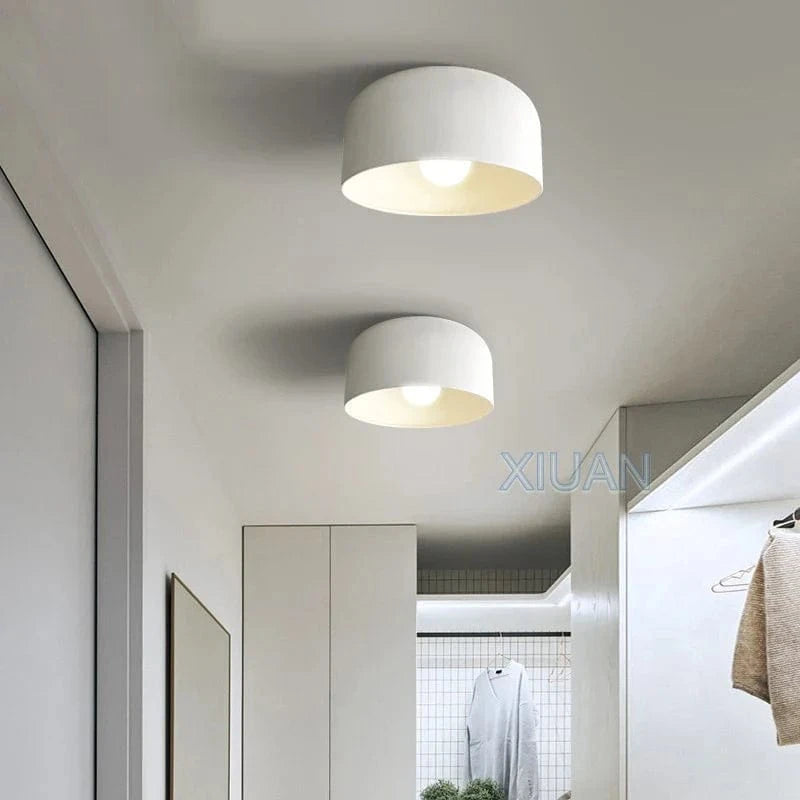 Plafonnier LED noir et blanc moderne  pour balcon, allée, hôtel et couloir | Marco Lucetti