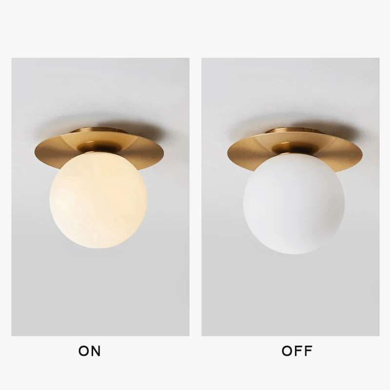 Plafonnier LED Nordique avec Boule en Verre Dépoli pour Intérieur - Concept Lumière | Marco Lucetti