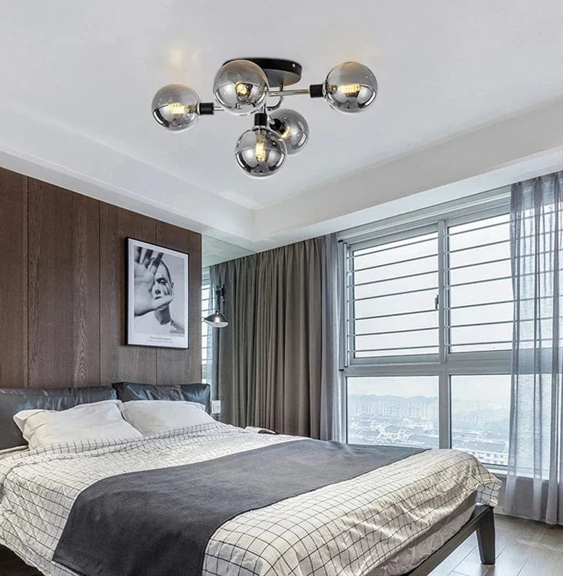 Plafonnier moderne en verre LED pour un salon design | Marco Lucetti