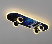 Plafonnier nordique skateboard créatif pour chambre d'enfant moderne. | Marco Lucetti B1 / Lumière blanche