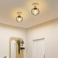 Plafonnier rétro en bois suspendu avec ampoule  | Marco Lucetti