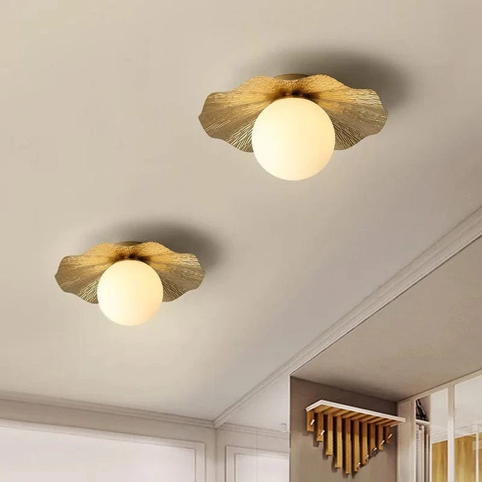 Plafonniers dorés de luxe Lotus Leaf | Marco Lucetti
