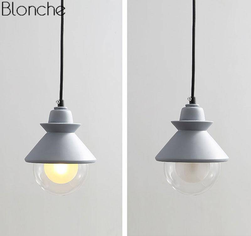 Suspension LED "Triangle Lumineux" en métal et verre
