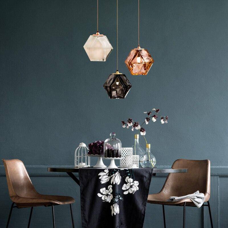 Suspension Diamant Coloré en Verre Cristal - Élégance Lumineuse