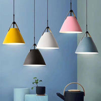 Suspension Conique Colorée avec Anse en Tissu