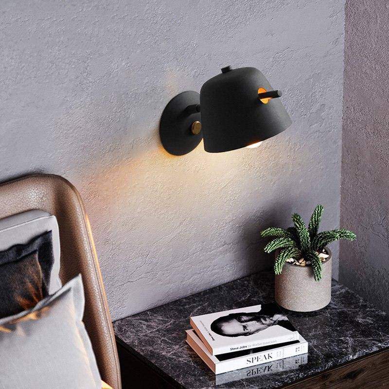 Applique murale LED en métal orientable, WallBeam.