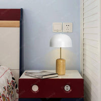 Lampe LED en bois avec abat-jour blanc