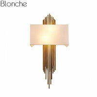 Applique murale LED dorée avec abat-jour blanc de luxe