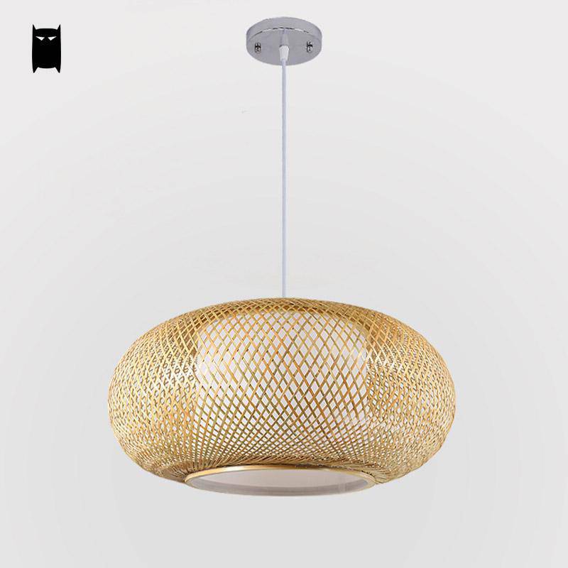 Suspension japonaise en bambou tressé oval.