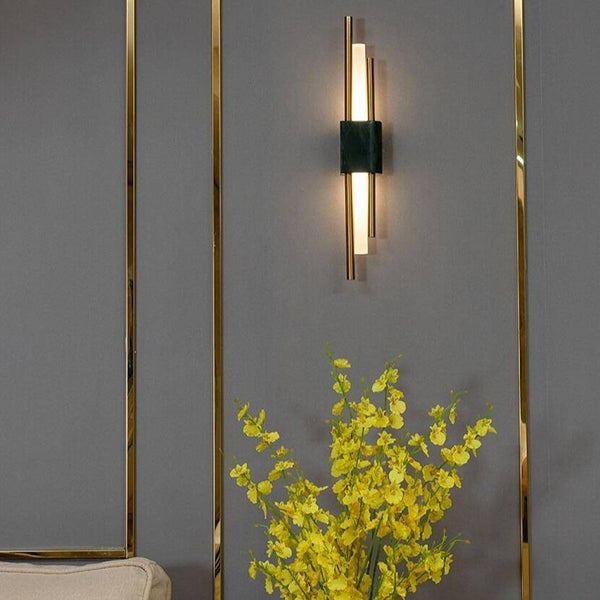 Applique murale LED en marbre et or