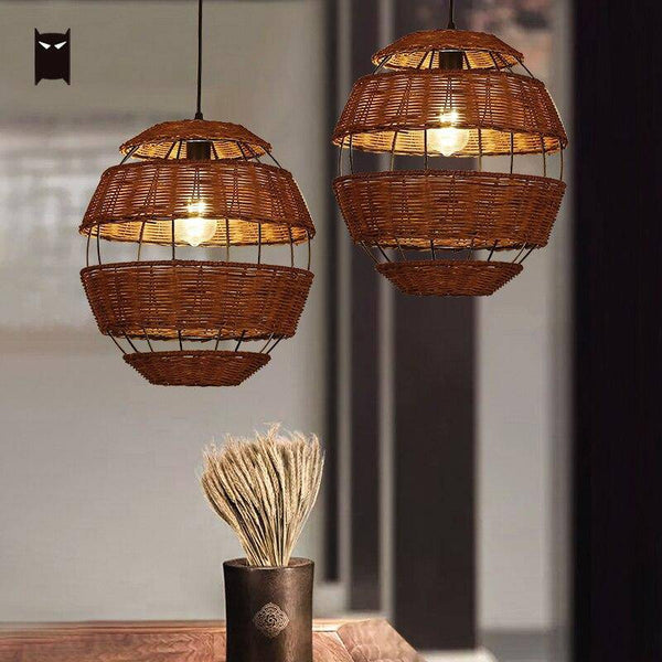 Suspension LED en rotin rustique en forme d'oeuf Rata.
