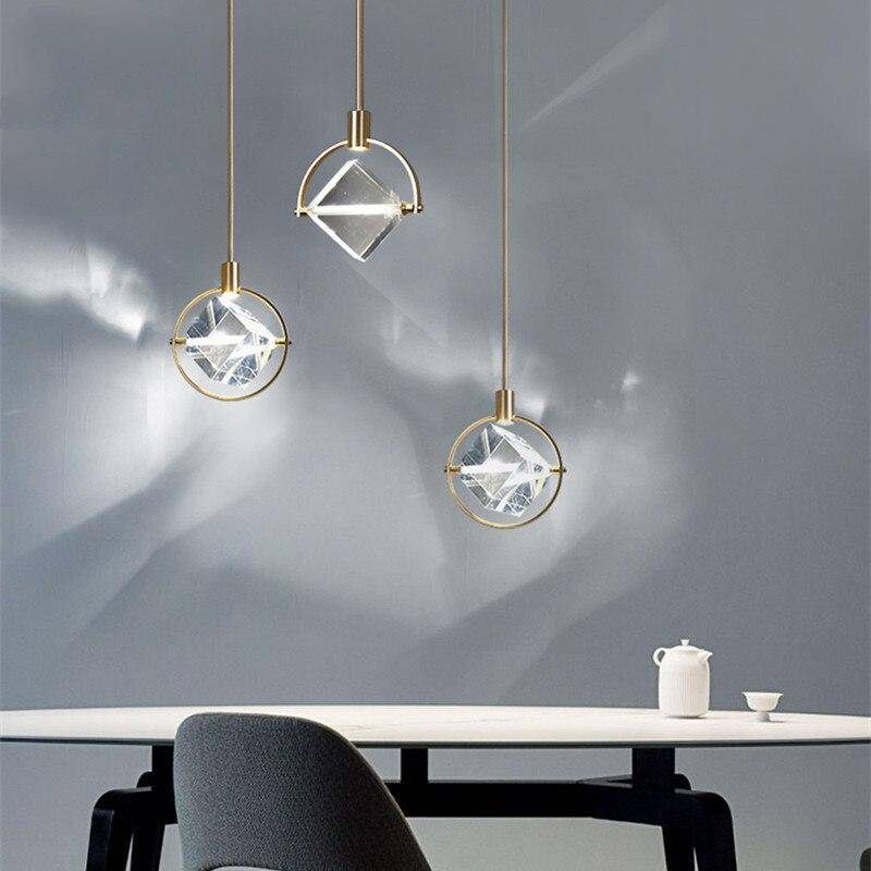 Suspension LED Luxury avec rond doré et cristal de verre
