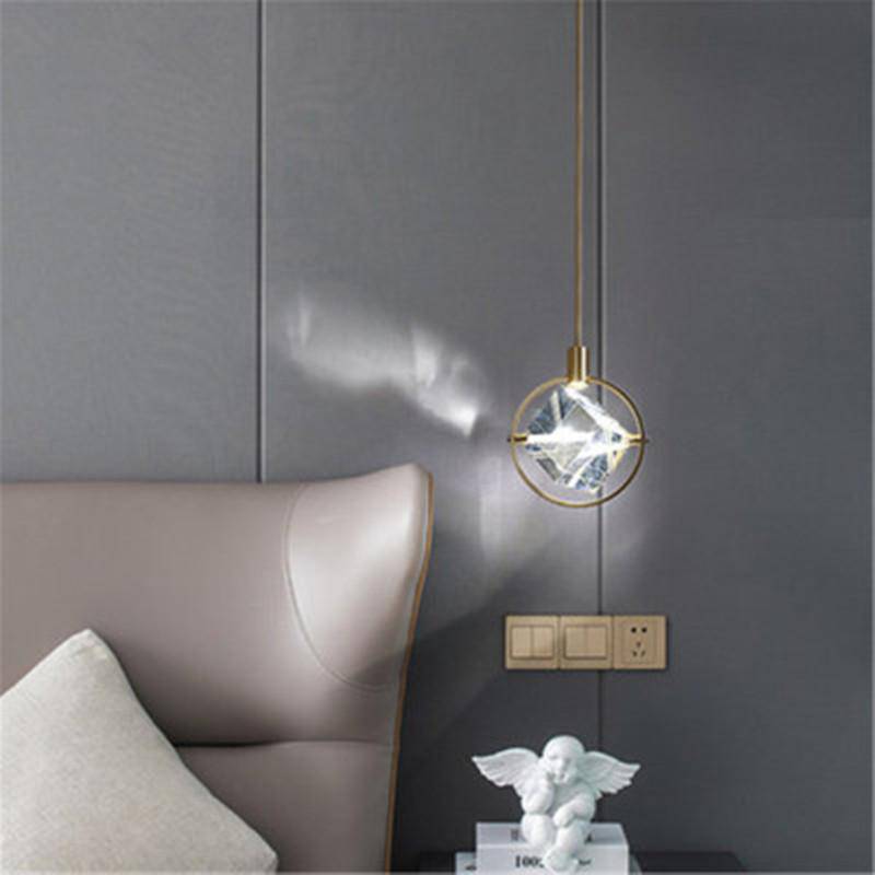Suspension LED Luxury avec rond doré et cristal de verre