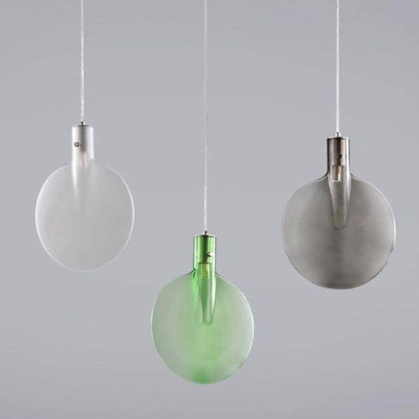 Suspension LED en verre coloré.