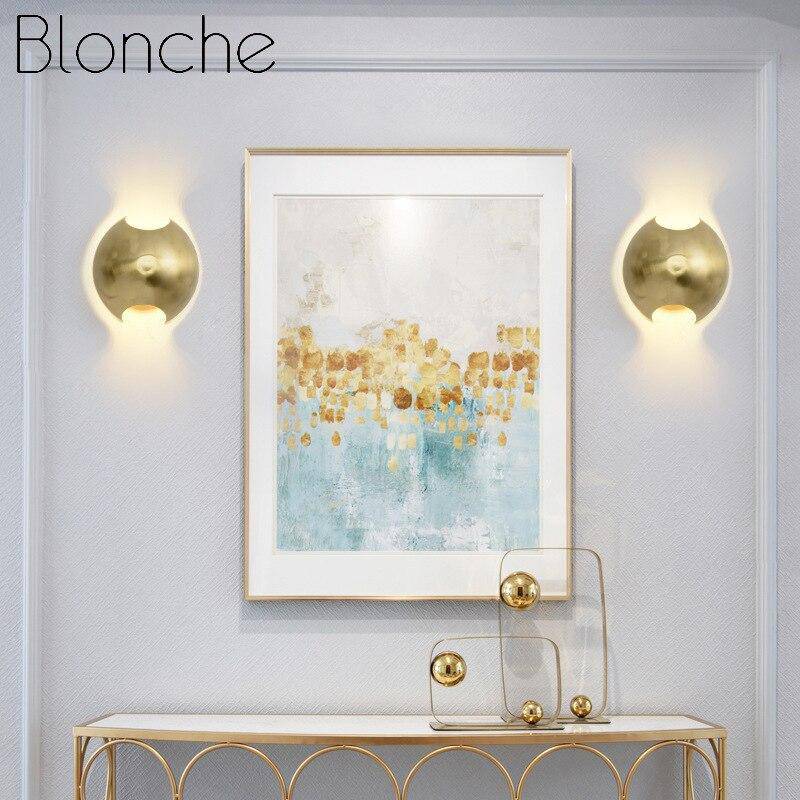 Applique murale LED dorée en métal - Design arrondi