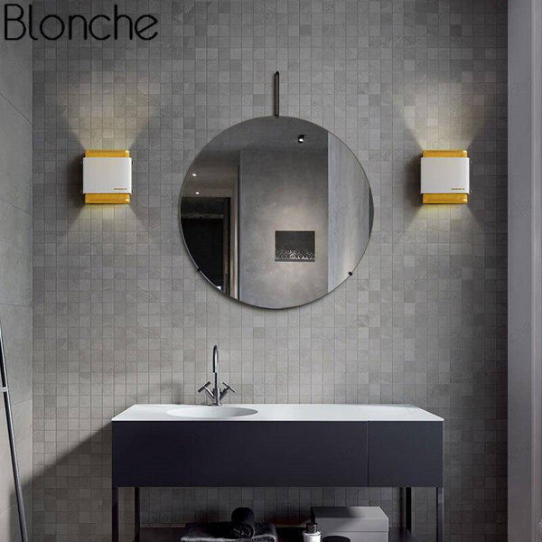 Applique murale LED design en métal doré - Sconce