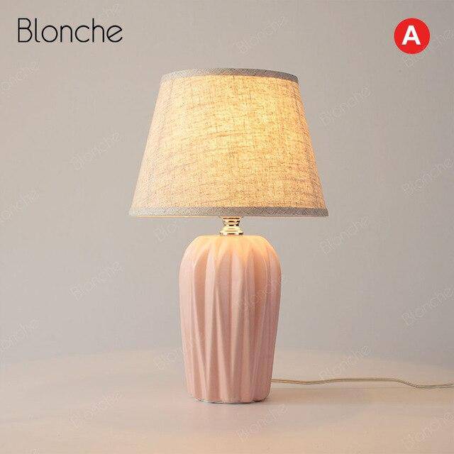 Lampe à poser design LED avec socle céramique et abat-jour en tissu