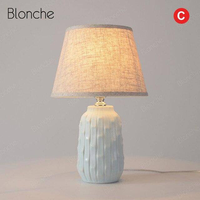 Lampe à poser design LED avec socle céramique et abat-jour en tissu