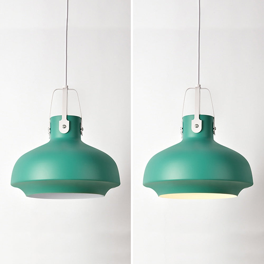 Suspension Aliza : Design Industriel avec Abat-jour Coloré