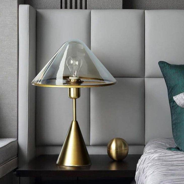 Lampe à poser design LED - Socle conique métal doré