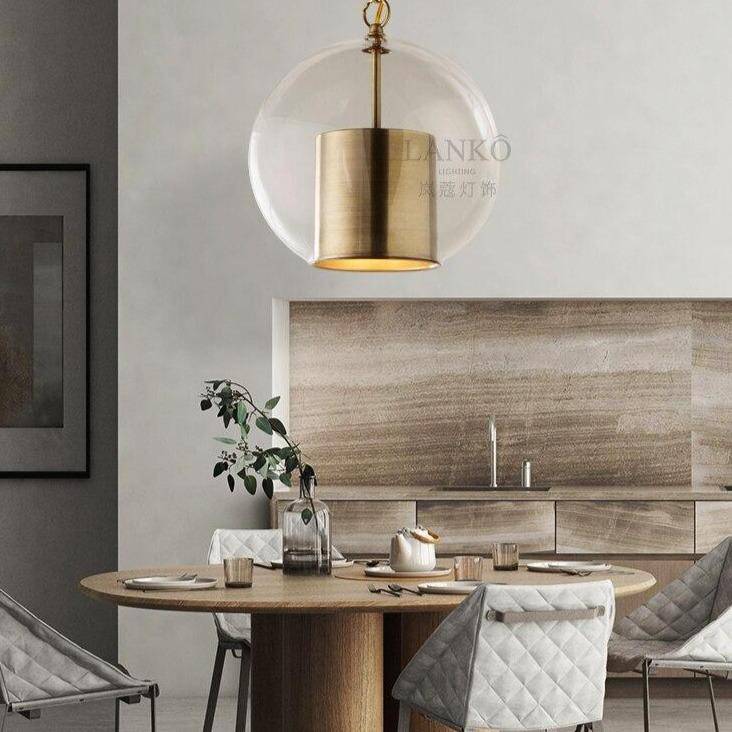 Suspension LED Luxe avec abat-jour doré cylindrique et boule en verre