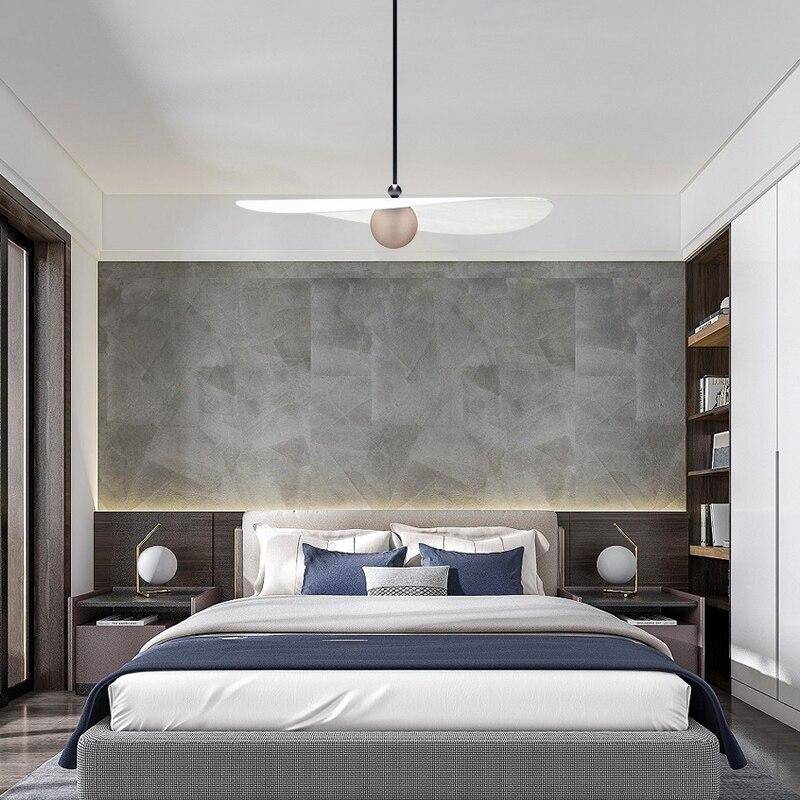Suspension design LED "Lumina" avec boule métal et abat-jour blanc
