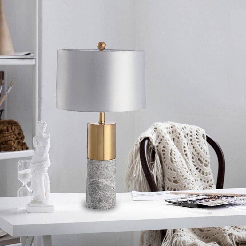 Lampe à poser dorée en marbre avec LED et abat-jour gris
