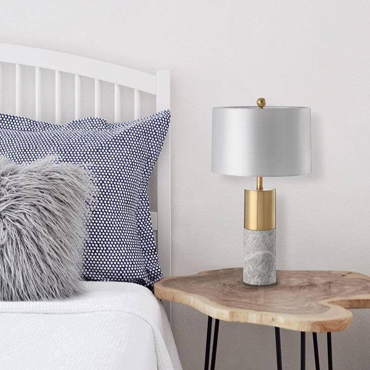 Lampe à poser dorée en marbre avec LED et abat-jour gris