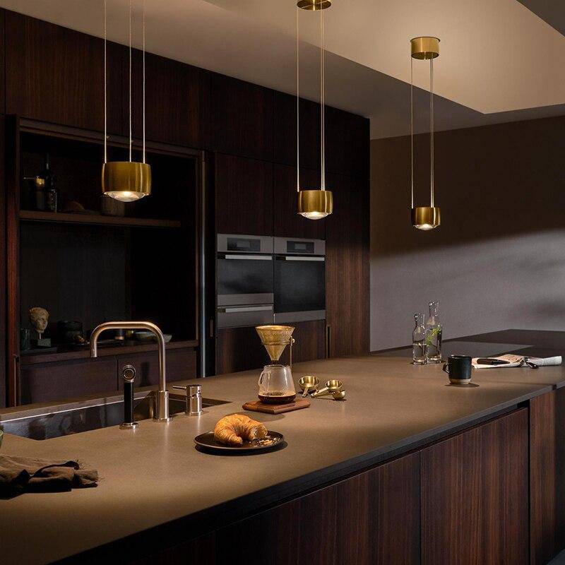 Suspension design en métal doré à LED
