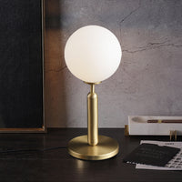 Lampe Ivy : Lumière ronde, base dorée