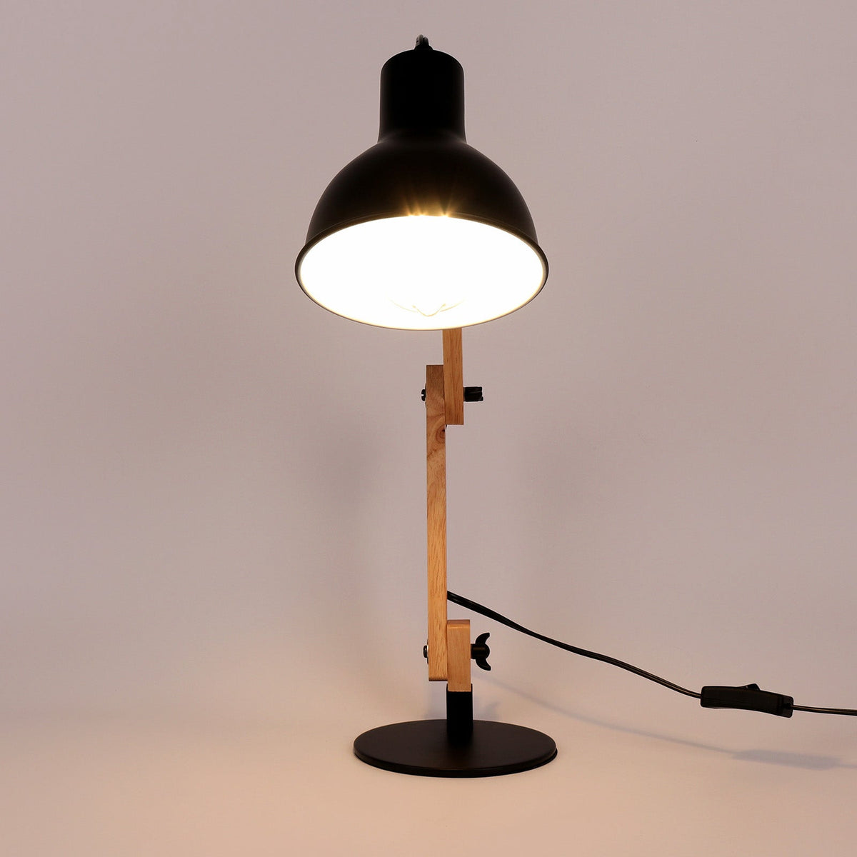 Lampe de bureau Vaz en bois articulée