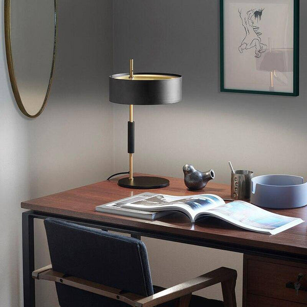 Lampe à poser design LED dorée et noire Loft
