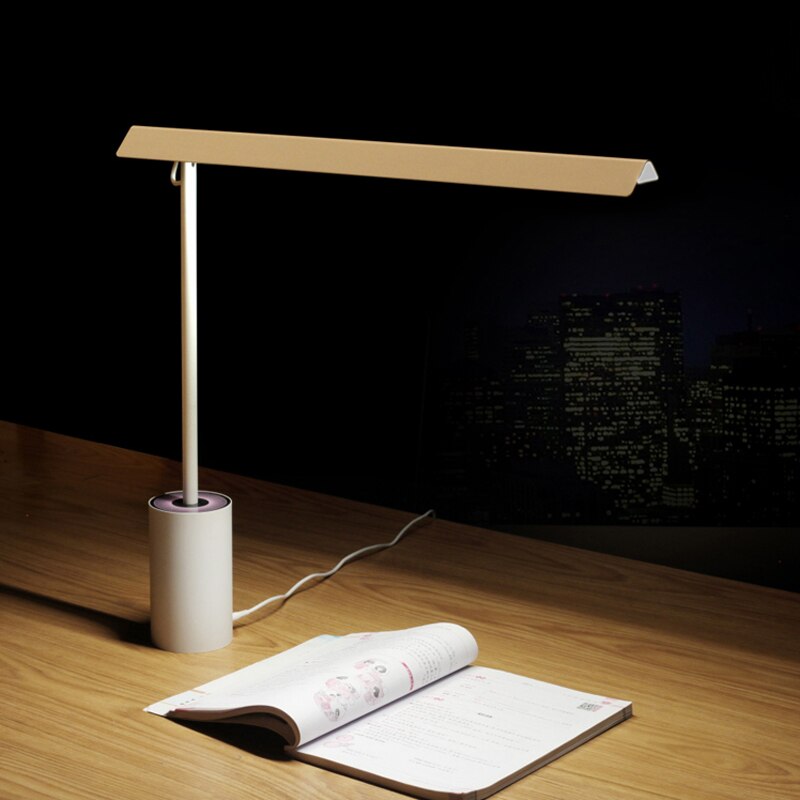 Lampe de bureau LED Lionna de luxe