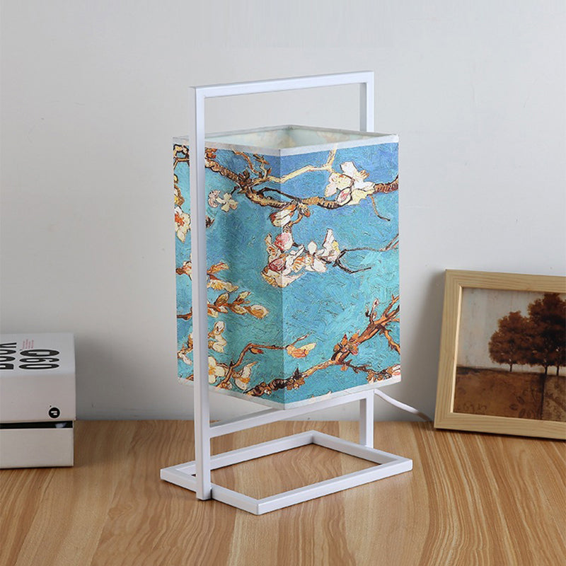 Lampe de bureau rétro blanche en tissu et métal Miot