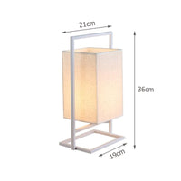 Lampe de bureau rétro blanche en tissu et métal Miot
