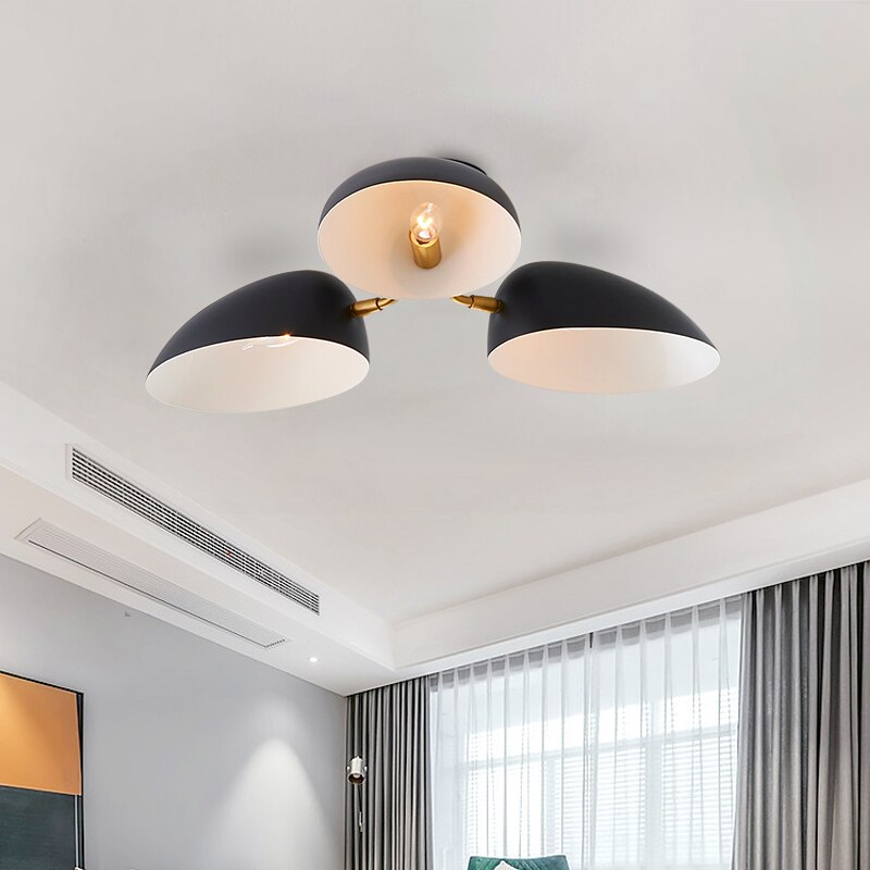 Plafonnier Ranya : Moderne avec 3 lampes en métal.