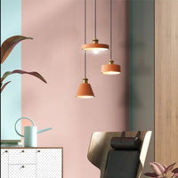 Suspension LED Leesha en métal coloré