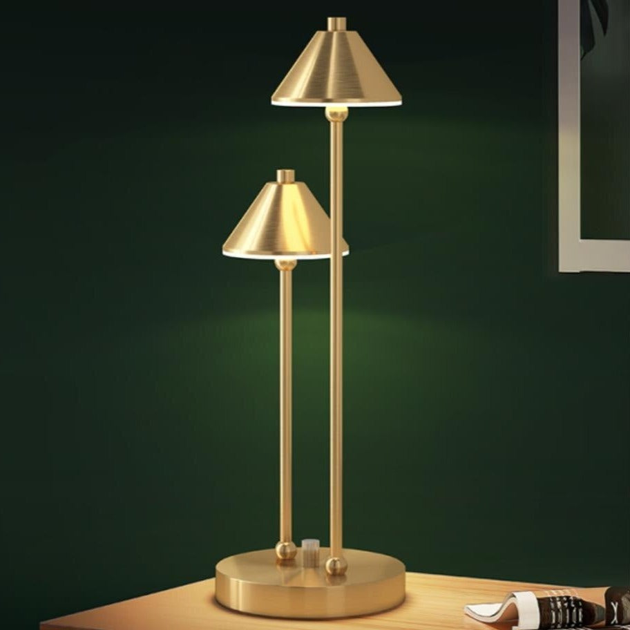 Lampe LED à double bras et abat-jour Irma