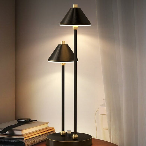Lampe LED à double bras et abat-jour Irma