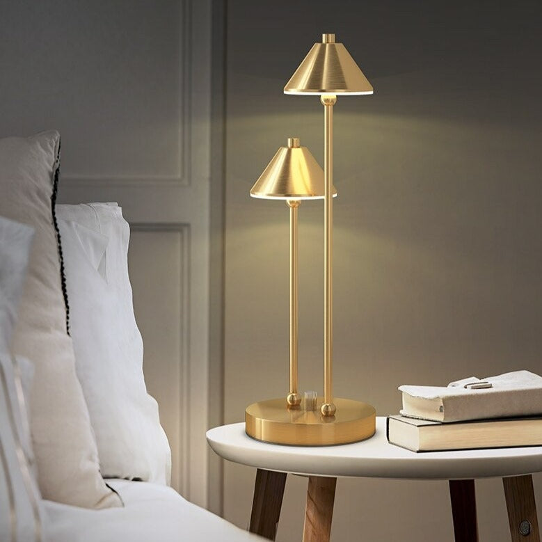 Lampe LED à double bras et abat-jour Irma