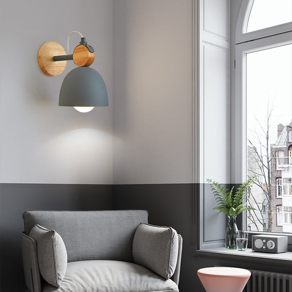 Applique murale moderne Lyra en bois nordic.