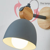 Applique murale moderne Lyra en bois nordic.