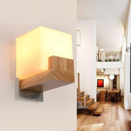 Applique murale LED de luxe en bois cubique
