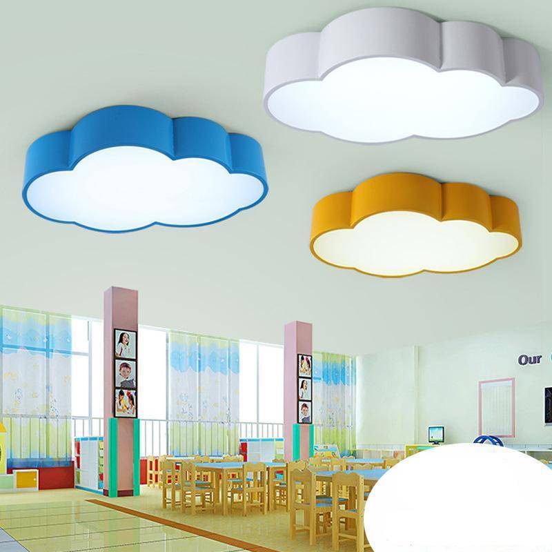 Plafonnier nuages pour enfants (variété de tailles et couleurs)