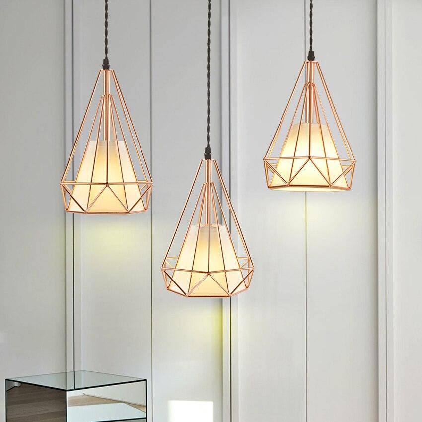 Suspension cage vintage pyramidala