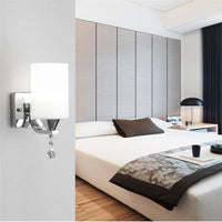 Applique murale LED chromée élégante