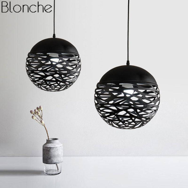 Suspension Hollow : Design Moderne et Troué