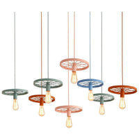 Suspension design vintage en métal en forme de roue