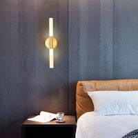 Applique murale LED minimaliste en métal doré