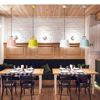 Suspension design Morning avec LED et abat-jour coloré en métal